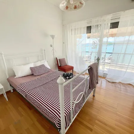 Διαμέρισμα Marine With Sea & Port View! *