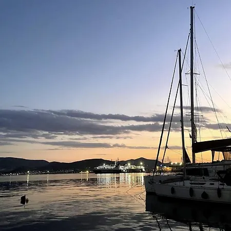 Marine With Sea & Port View! *