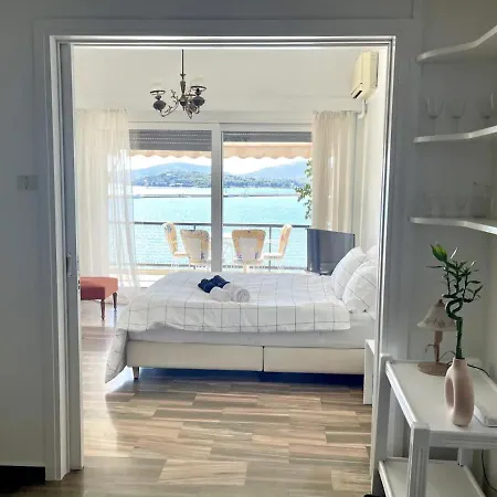 Marine With Sea & Port View! *