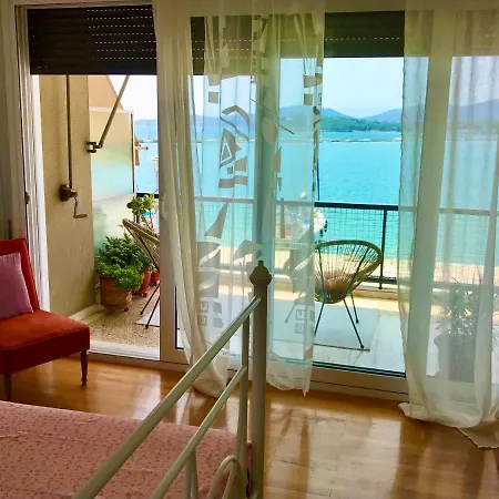 Marine With Sea & Port View! *