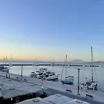 Marine With Sea & Port View! شقة