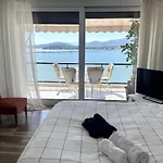 Marine With Sea & Port View! *