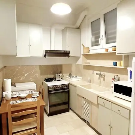 Marine With Sea & Port View! Apartment