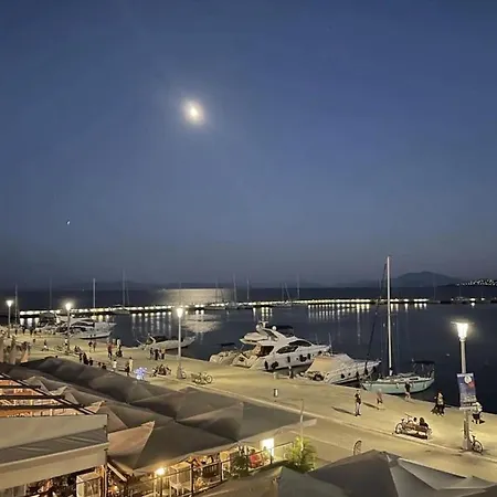 アパート Marine With Sea & Port View! *