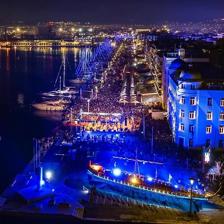 Apartment Marine With Sea & Port View!