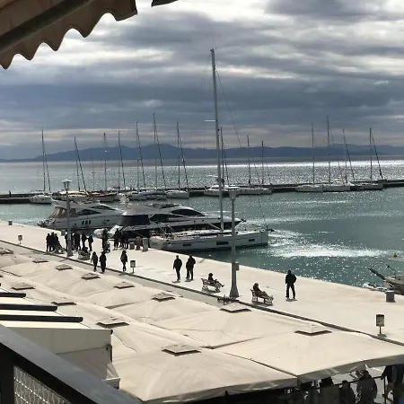 Marine With Sea & Port View! דירה וולוס